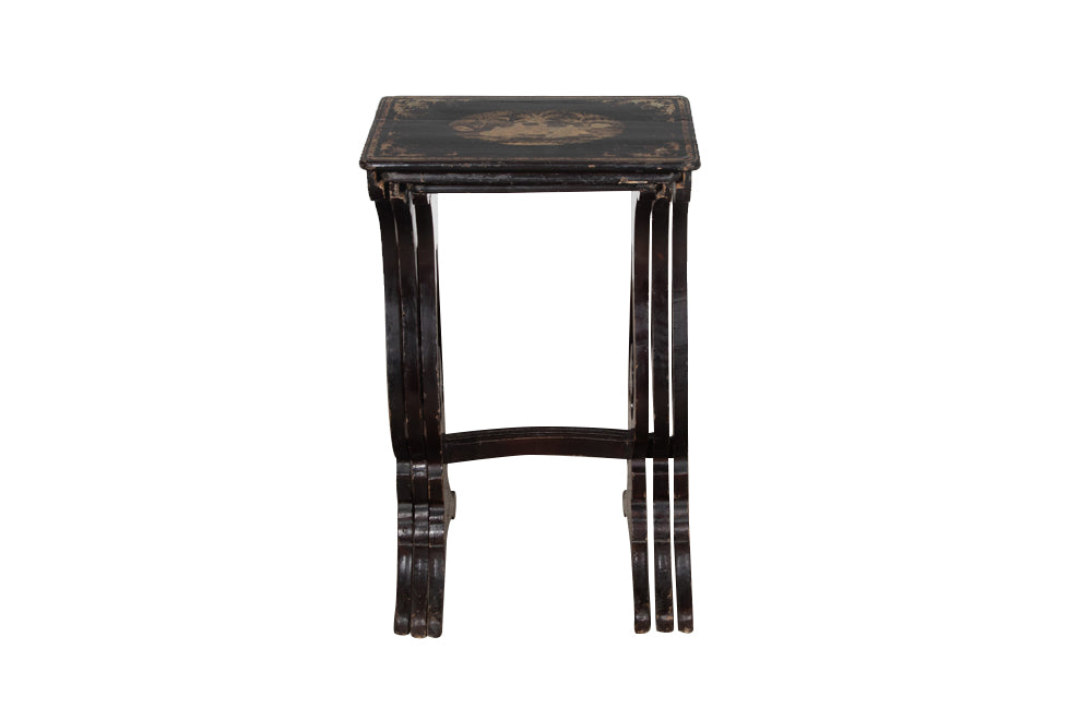 Nest of three black lacquered chinoiserie tables with gilt decorative scenes - Antique Side Tables
