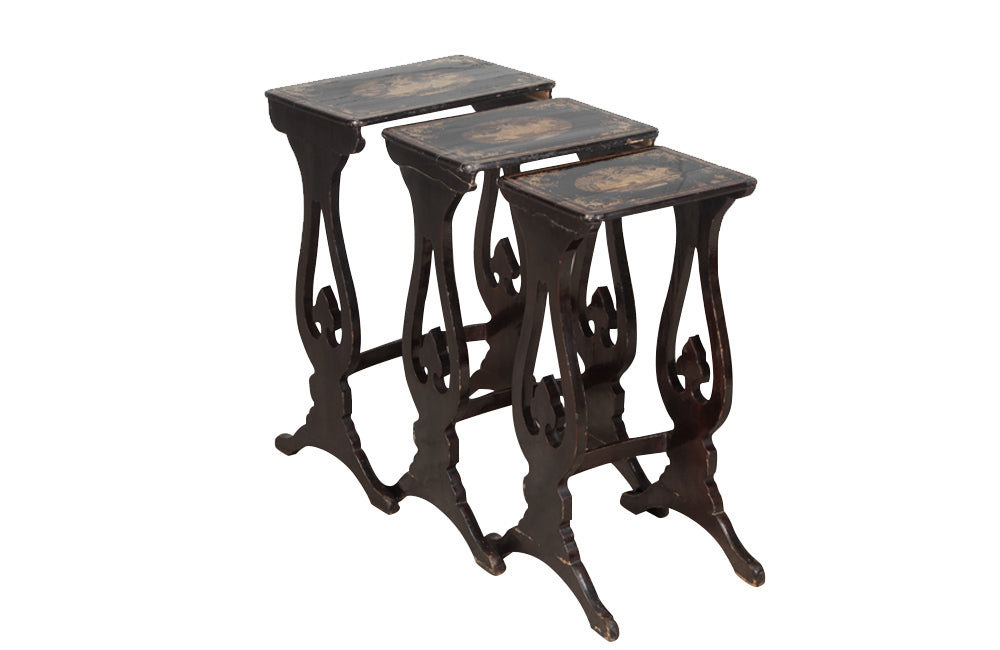 Nest of three black lacquered chinoiserie tables with gilt decorative scenes - Antique Side Tables