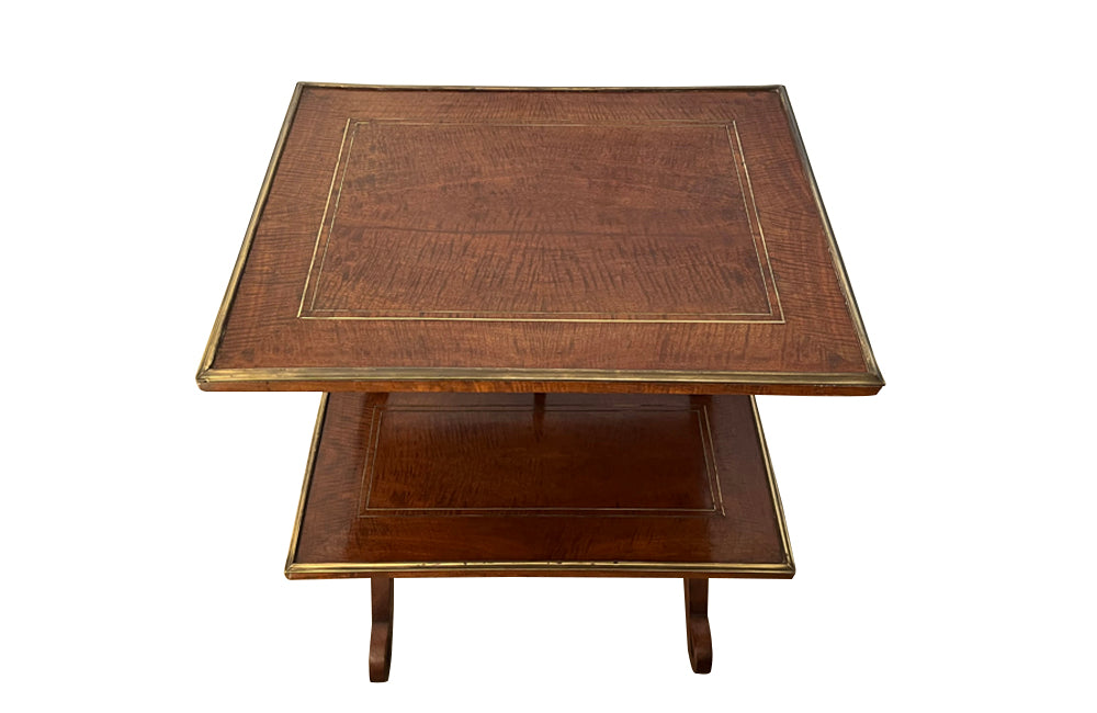 19th Century walnut tea table attributed to the renown French name of Giroux - French Antique Furniture