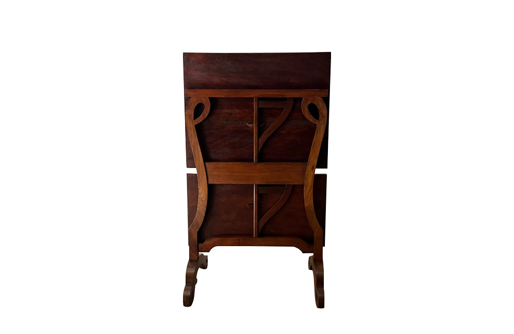 19th Century walnut tea table attributed to the renown French name of Giroux - French Antique Furniture