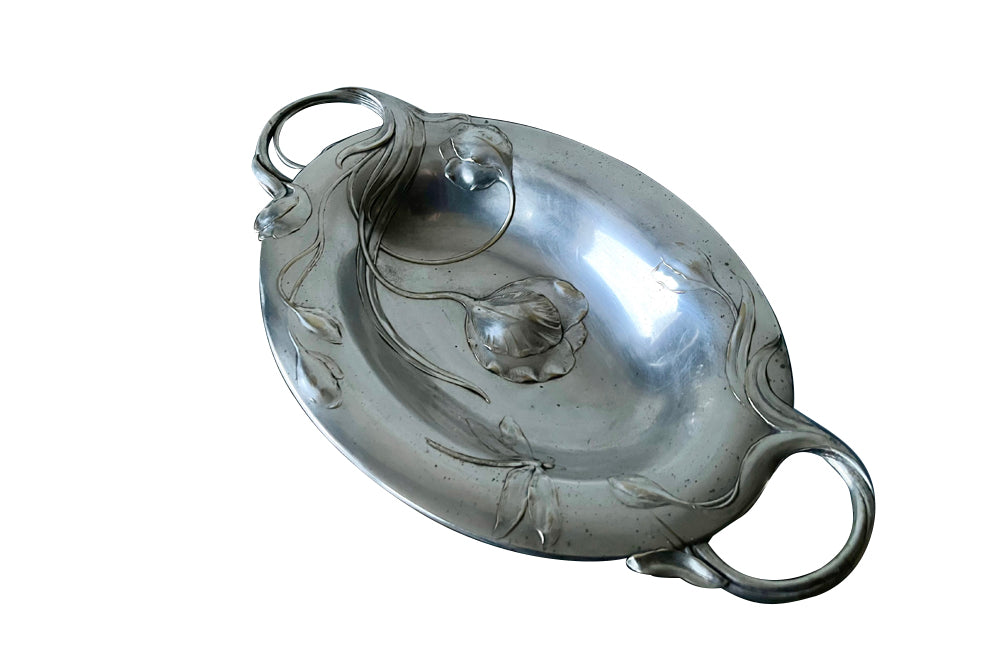 Beautiful, late 19th century Art Nouveau tray WMF