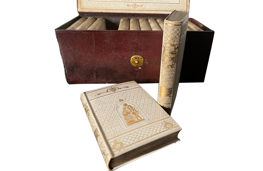 BOXED COLLECTION OF THE PLAYS OF SHAKESPEARE