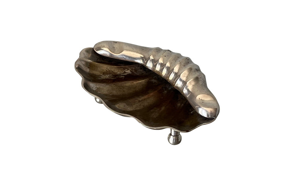 Sweet French 20th century silverplate bonbon dish in the form of a clamshell - Decorative Antiques - AD & PS Antiques