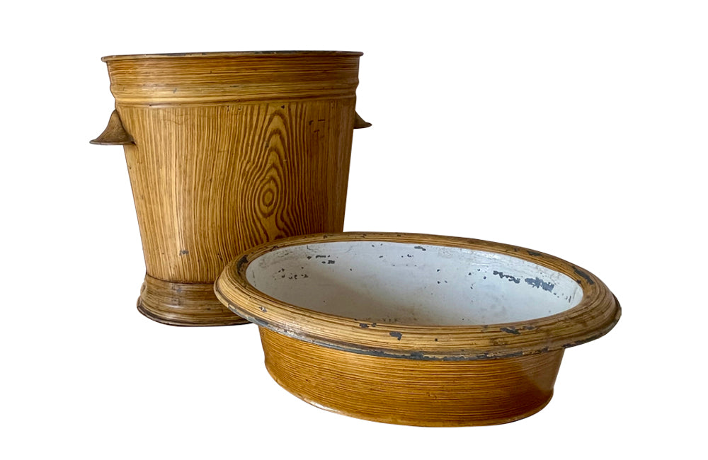 TOLE FOOTBATH & BUCKET