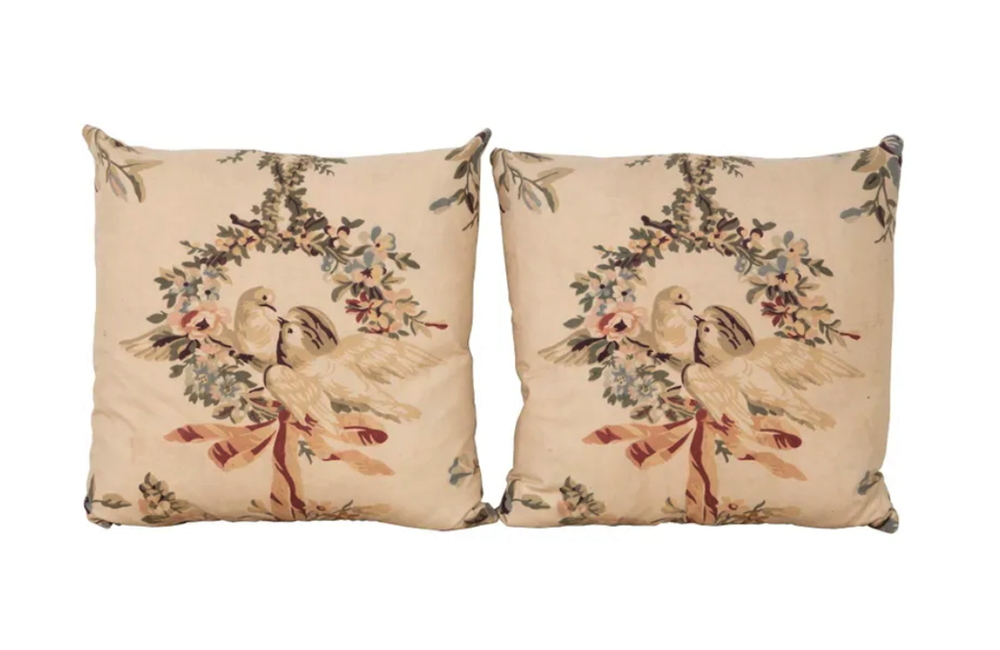 PAIR OF KISSING DOVES CUSHIONS