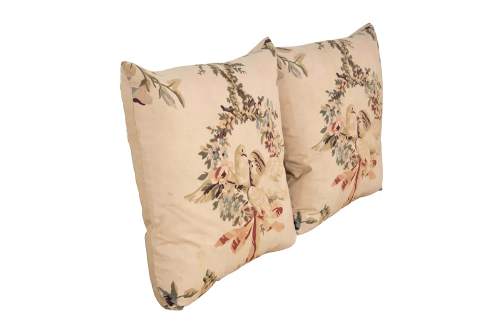 PAIR OF KISSING DOVES CUSHIONS