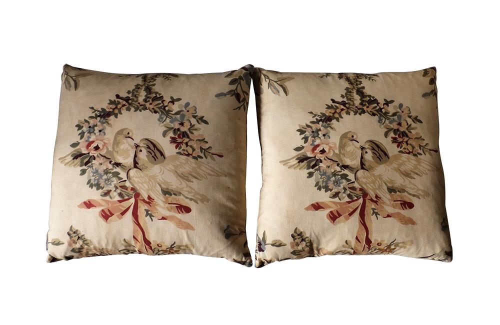 PAIR OF KISSING DOVES CUSHIONS