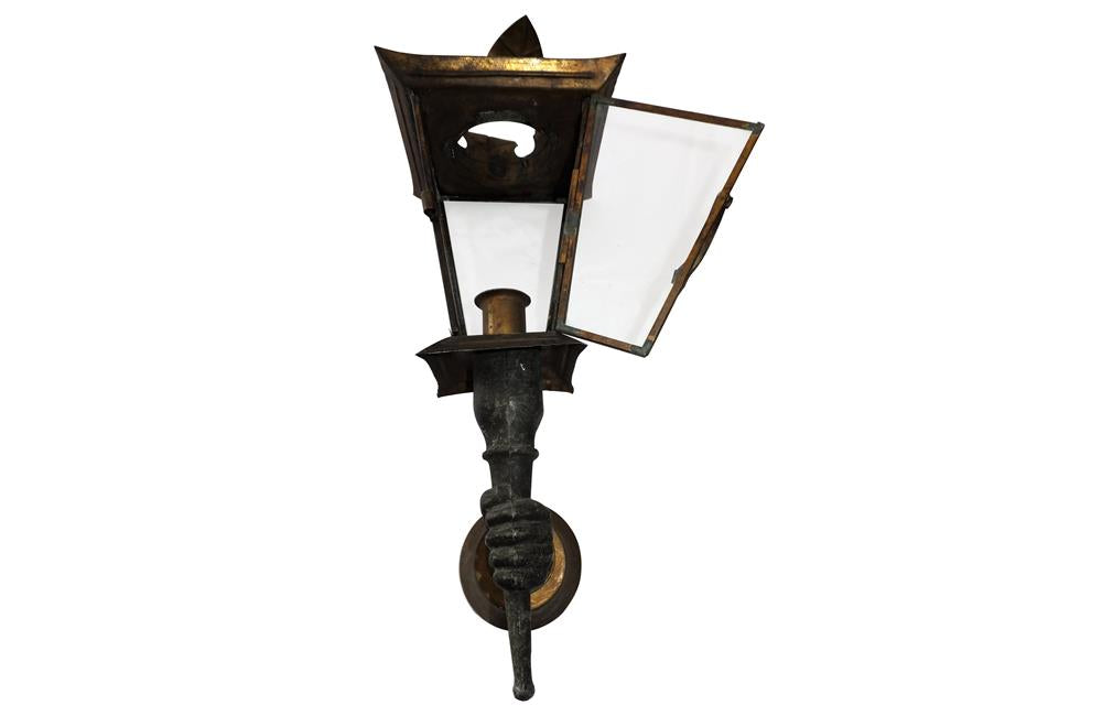 PAIR OF WALL LIGHTS