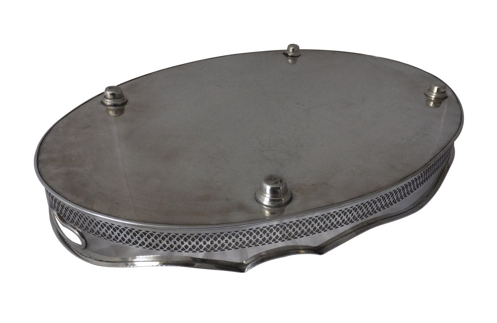 ELEGANT SILVERPLATE OVAL TRAY