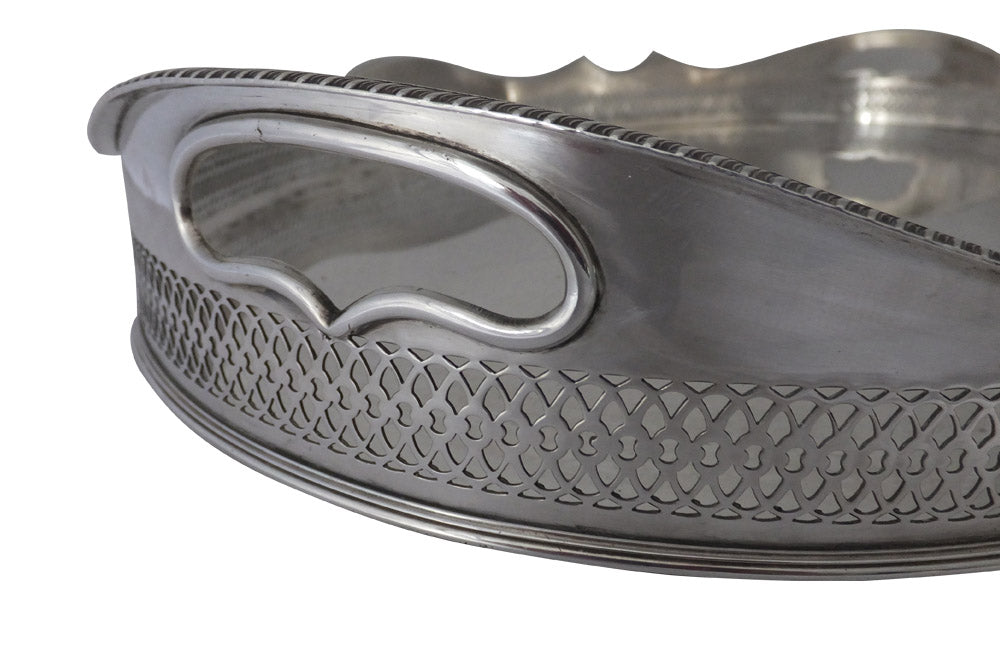 ELEGANT SILVERPLATE OVAL TRAY