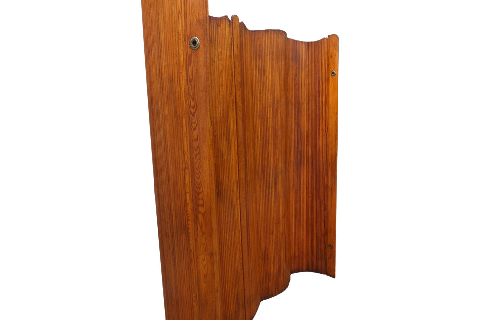 VINTAGE ROLLING SCREEN