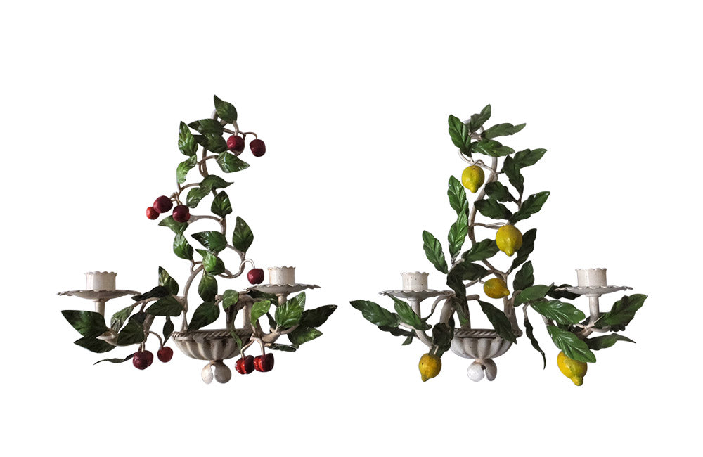 VINTAGE ITALIAN CHANDELIER AND APPLIQUES SET