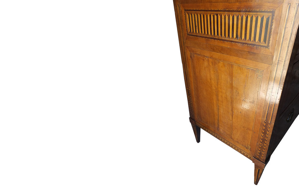 18TH CENTURY MARQUETRY COMMODE