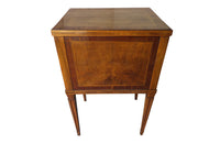 18TH CENTURY PETITE CHEST OF DRAWERS / SIDE TABLE
