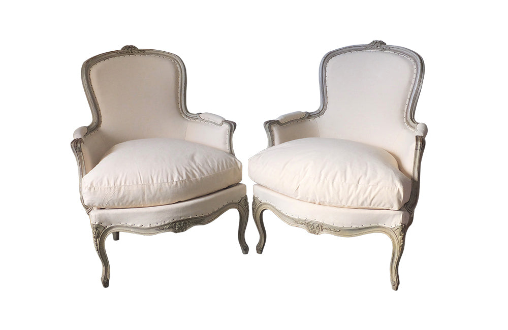 PAIR OF LOUIS XV REVIVAL BERGERES