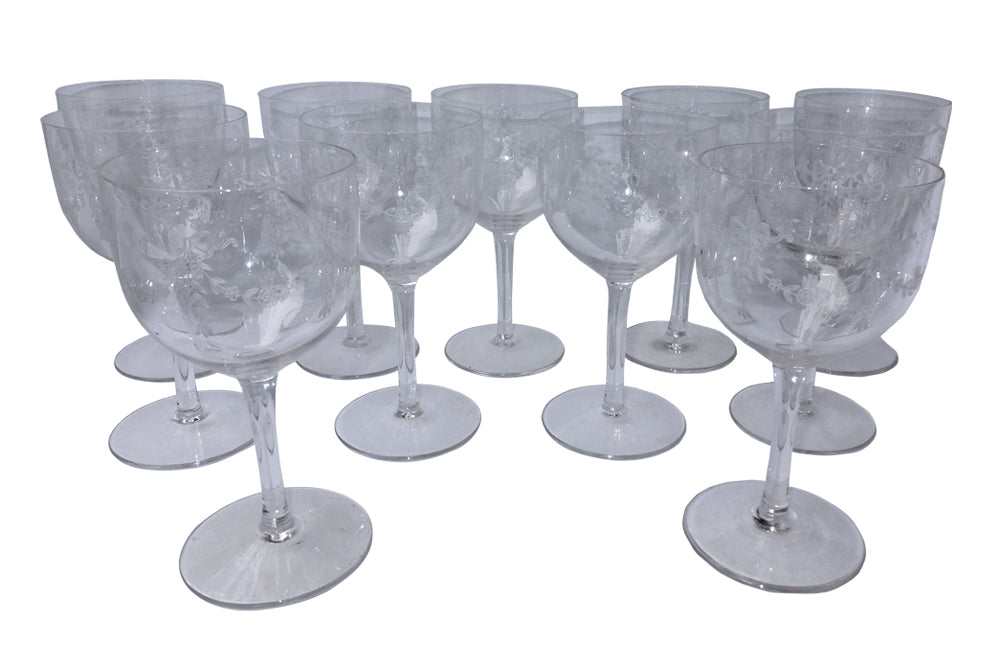SET OF ELEVEN CRYSTAL WINE GLASSES
