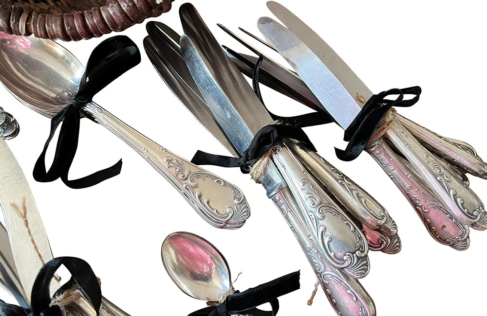 Basket Of Eighty-Two Piece Silver Plate Cutlery Service - Decorative Antique Accessories