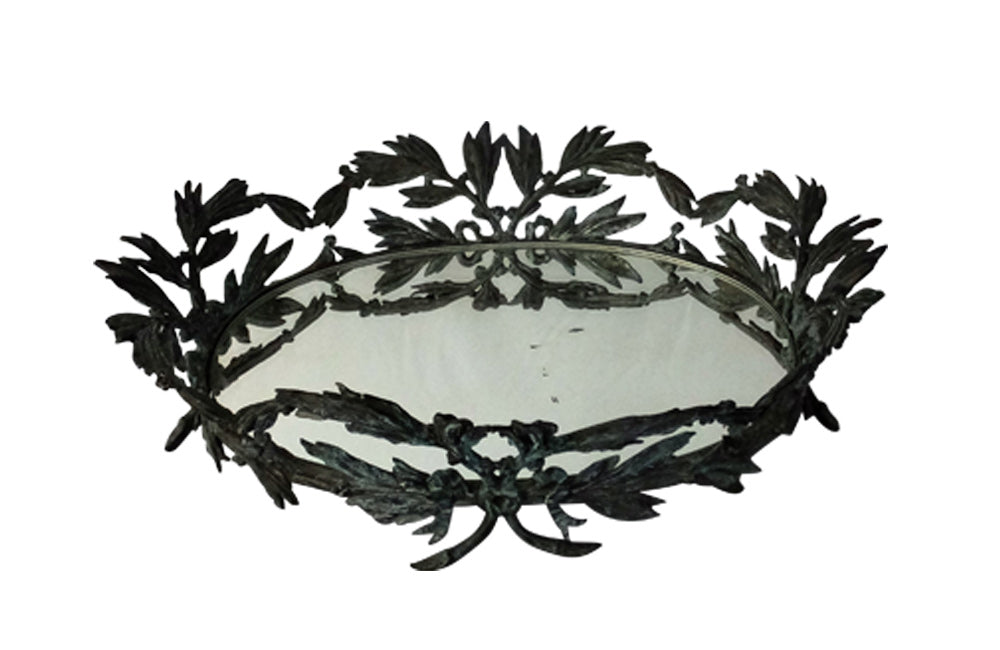 NEO-CLASSICAL REVIVAL CENTREPIECE