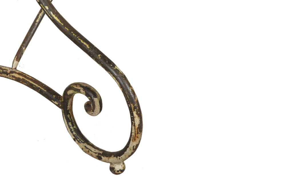 Beautiful 19th Century French boucherie or patisserie presentation table with oval marble top