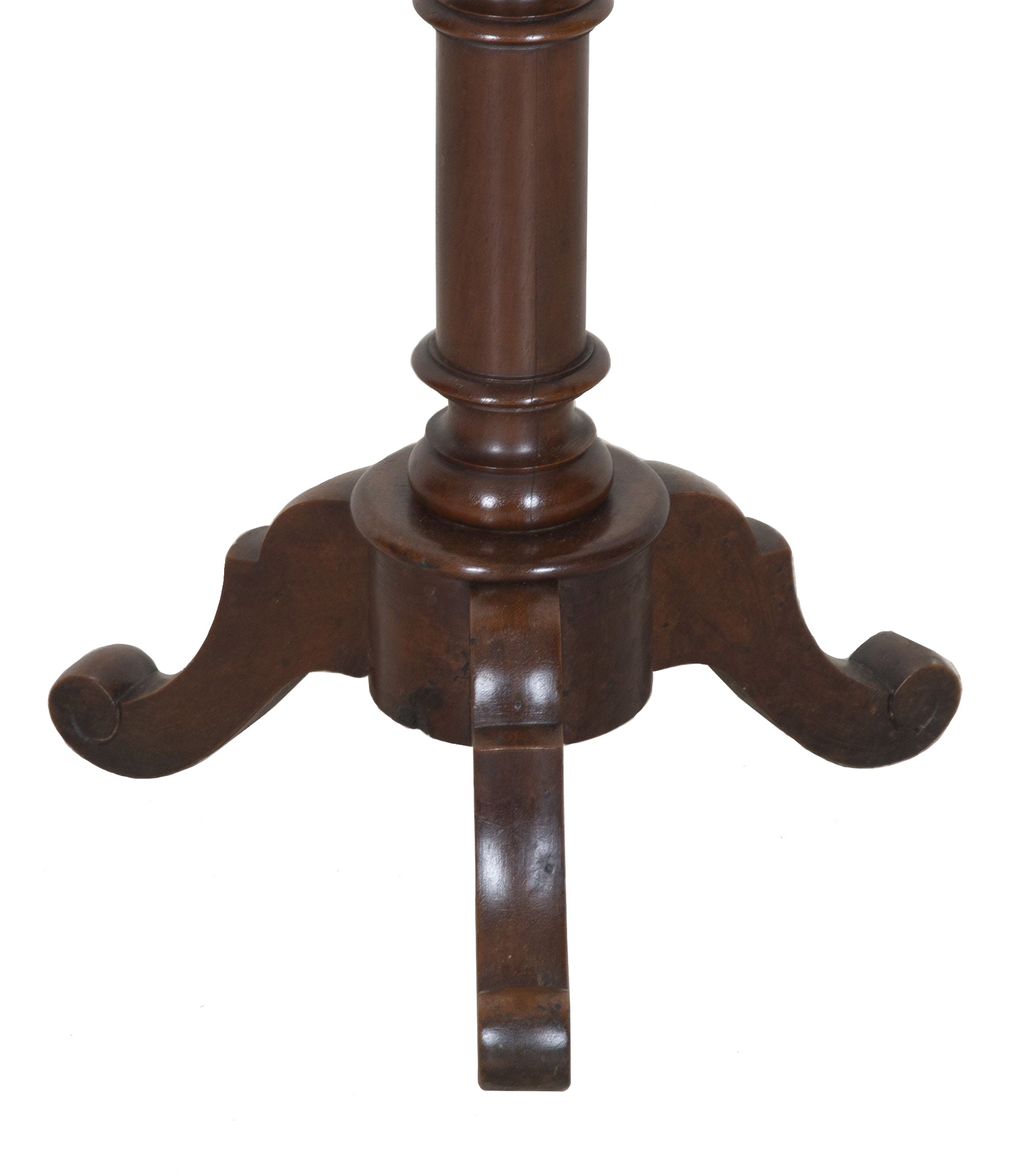 Elegant late 19th Century French Louis XVI walnut double sided lectern or music stand.