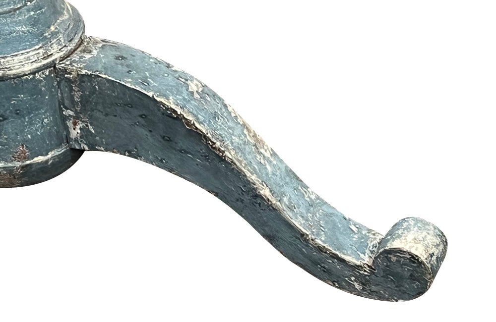 19TH CENTURY SWEDISH GUERIDON TABLE