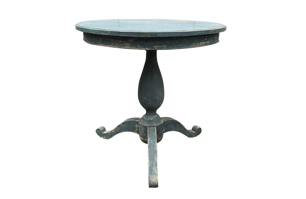 19th century Swedish or Scandinavian round table on a turned central pedestal with a tripod base
