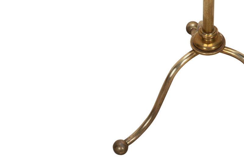 Mid century floor lamp French Classical style in brass with upper finial and ringed stem. Mid century lighting