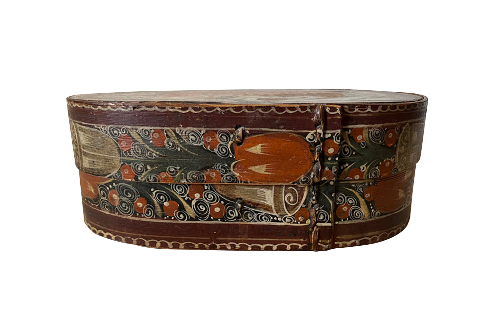 18th century charming, Swedish small painted oval marriage box.