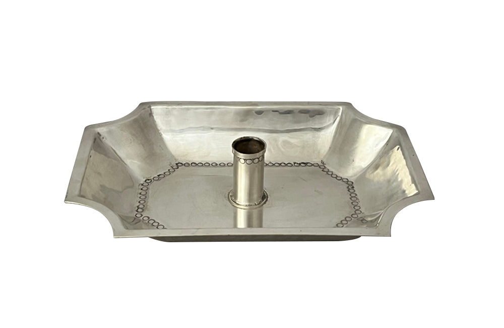 Chic 20th Century Spanish,&nbsp;elegant silver plate candleholder in recessed octagonal shaped tray