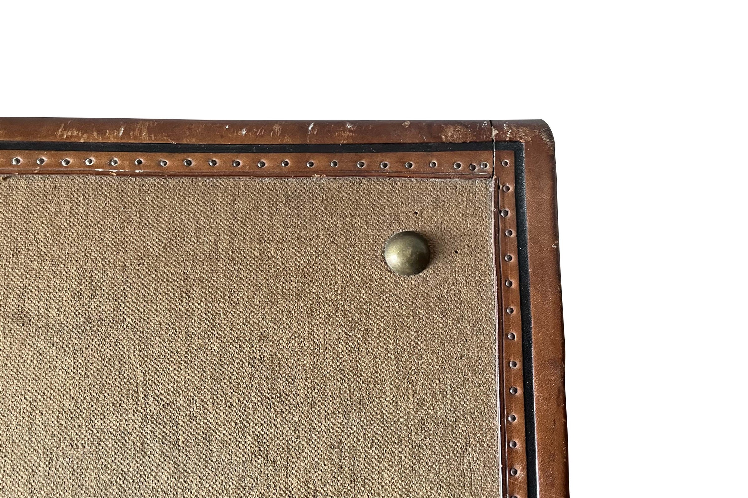 A charming early 20th Century French travelling hat trunk. 