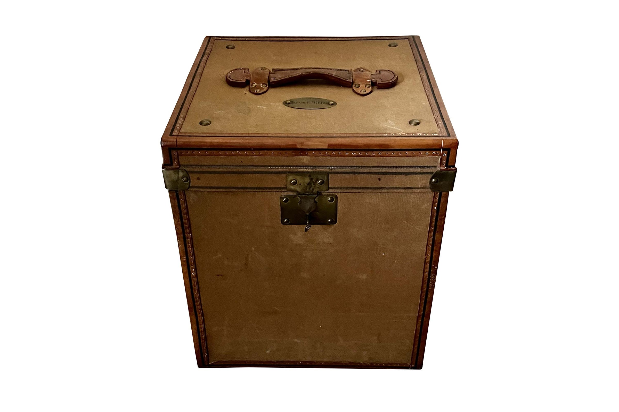 A charming early 20th Century French travelling hat trunk. 