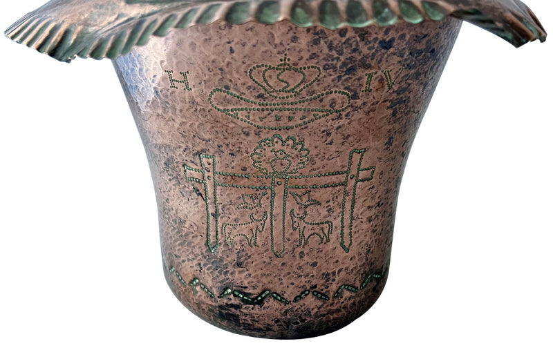 Copper champagne or ice bucket decorated with the armorial crest and coat of arms of King Henry IV - French antiques