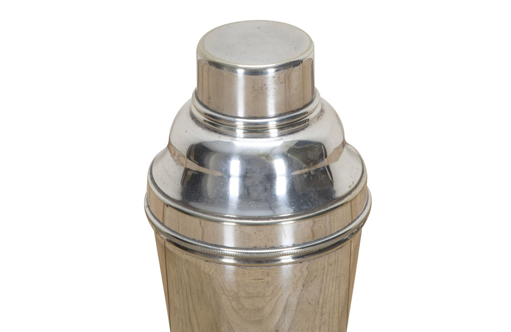 Early 20th Century English Art Deco silver plated cocktail shaker.