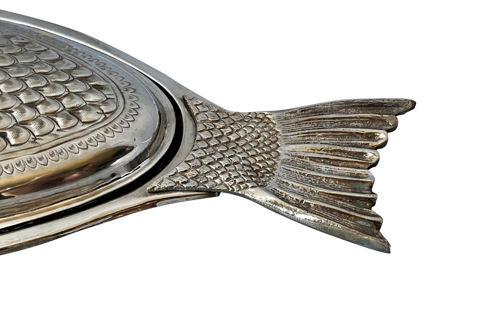 Fabulous metal fish platter of large size. 