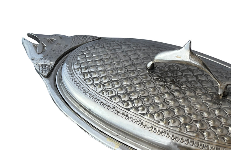 Fabulous metal fish platter of large size. 