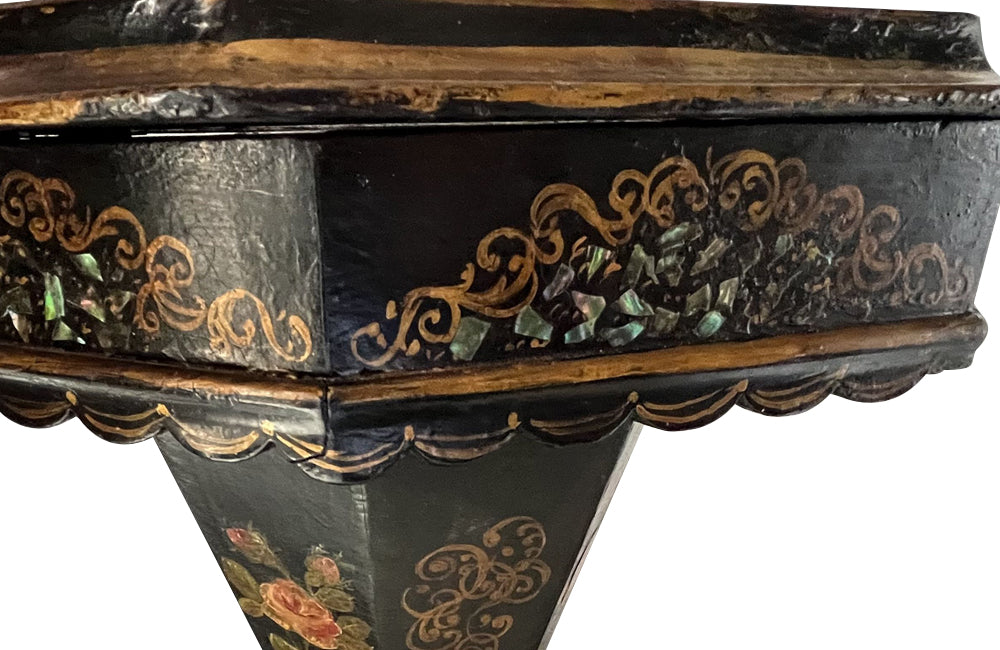 19th Century French Napoleon III Tricoteuse Sewing Table