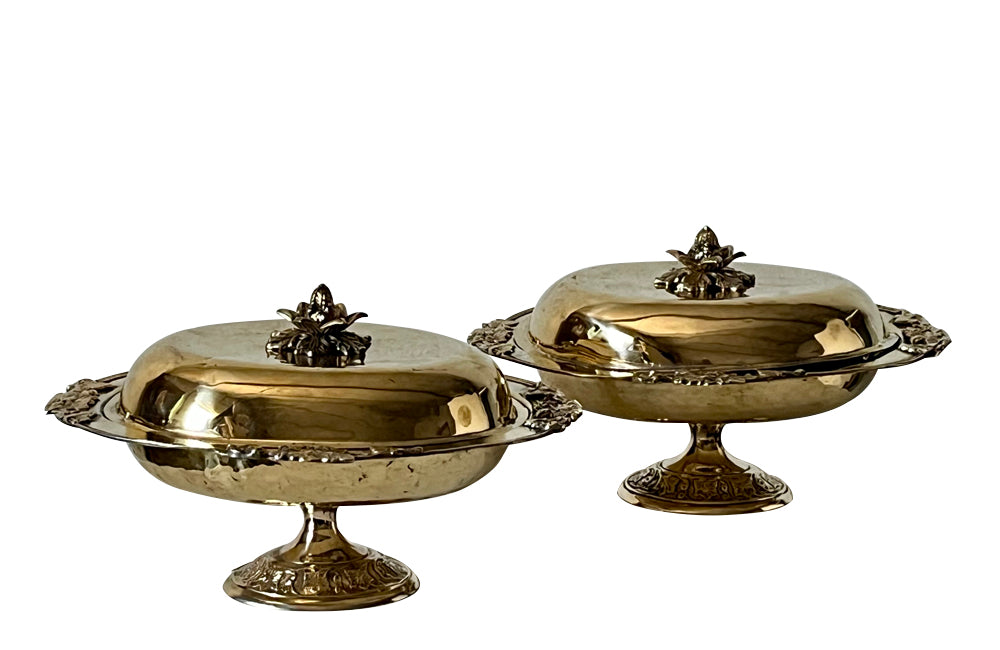 Beautiful pair of 19th century large French decorative brass lidded serving dishes - French Antiques