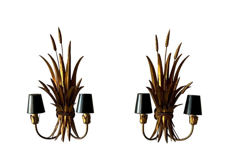 Exceptional pair of large wheat sheaf wall sconce lights