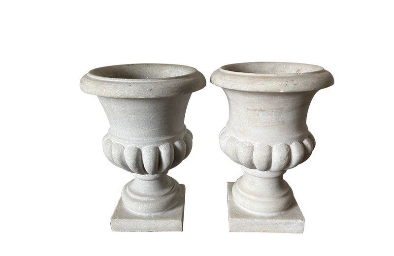 Pair of late 19th century elegant white marble Medici urns