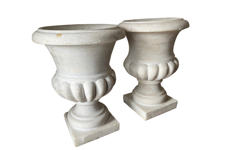 Pair of late 19th century elegant white marble Medici urns