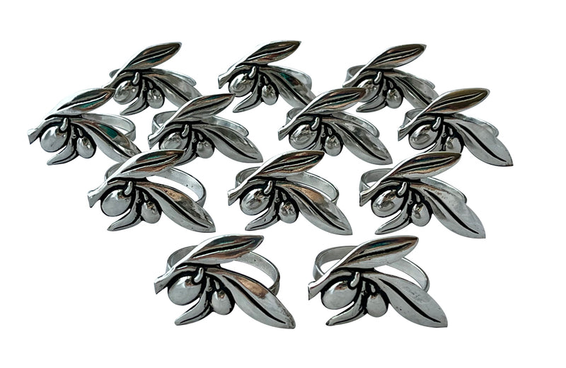 Decorative set of twelve 20th Century French silver plate napkin rings.