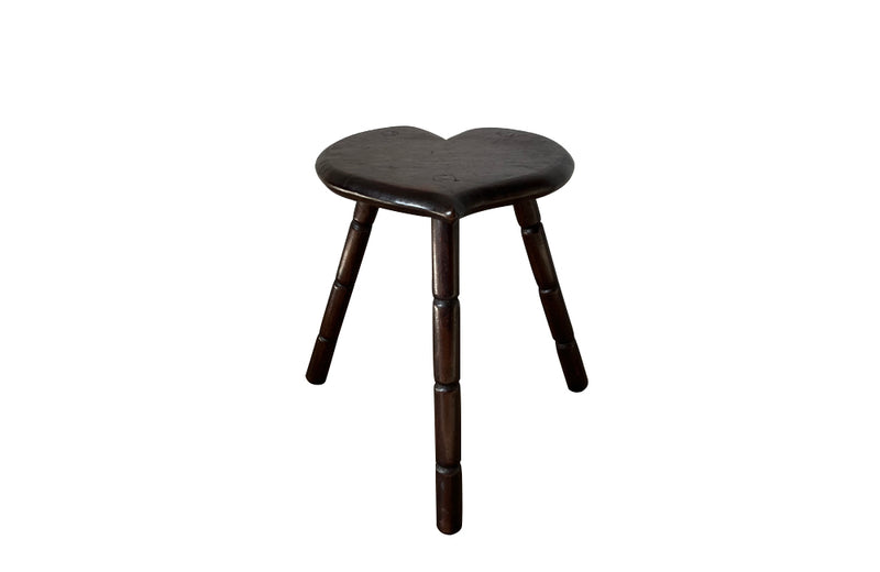 Charming vintage tripod milking stool with heart shaped seat. Circa 1960 - French Antique Furniture