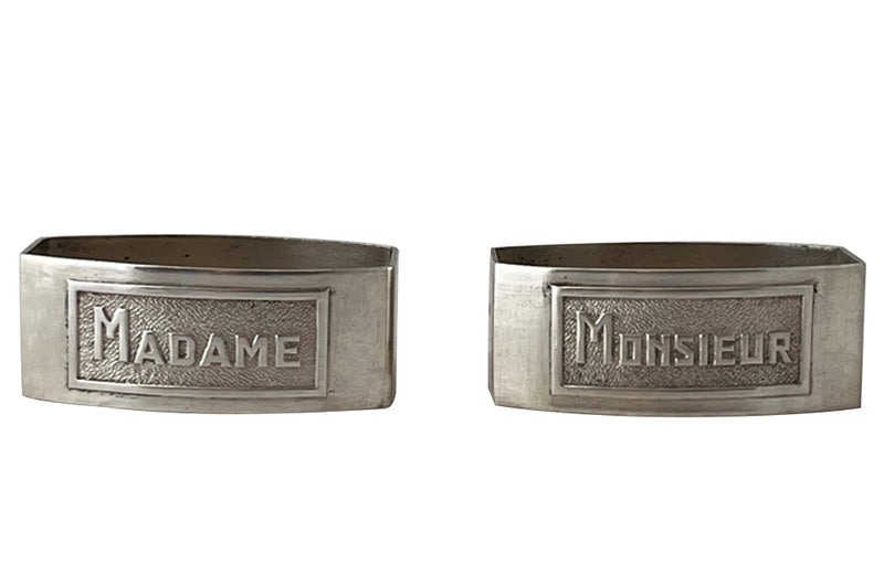 PAIR OF ART DECO MADAME & MONSIEUR NAPKIN RINGS