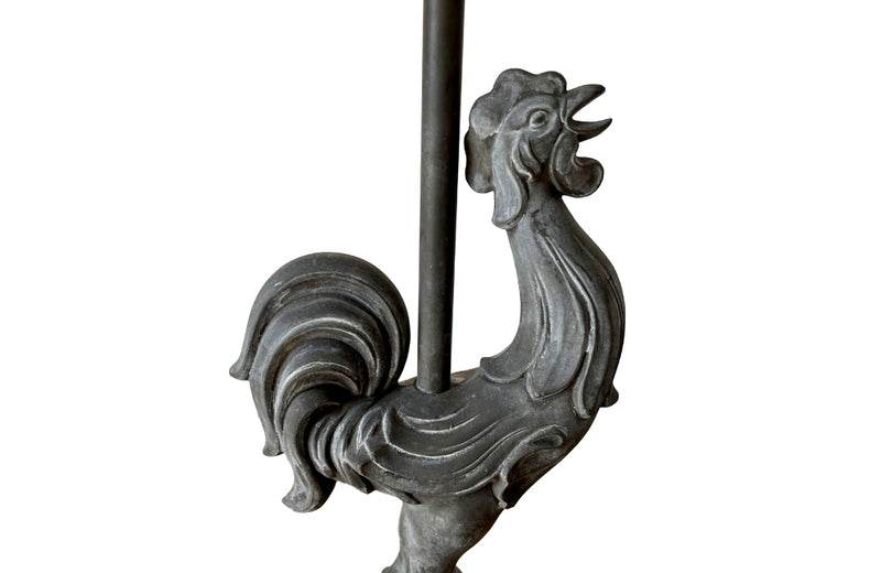 Charming pair of French mounted zinc cockerel table lamps. First half of the 20th Century,