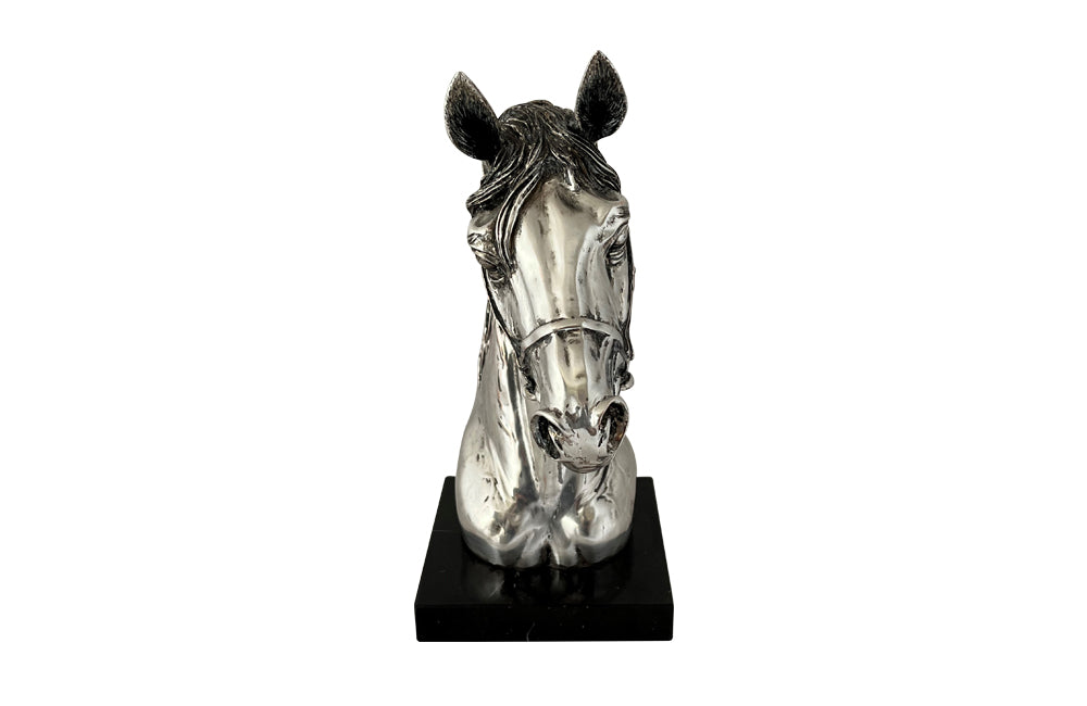 DECORATIVE HORSE HEAD