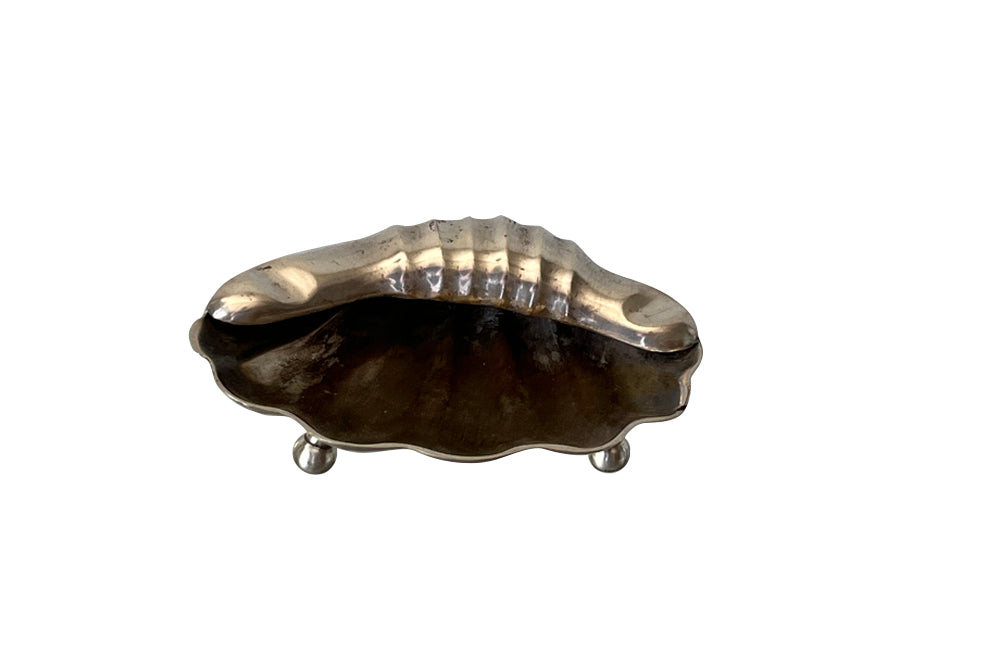 Sweet French 20th century silverplate bonbon dish in the form of a clamshell - Decorative Antiques - AD & PS Antiques