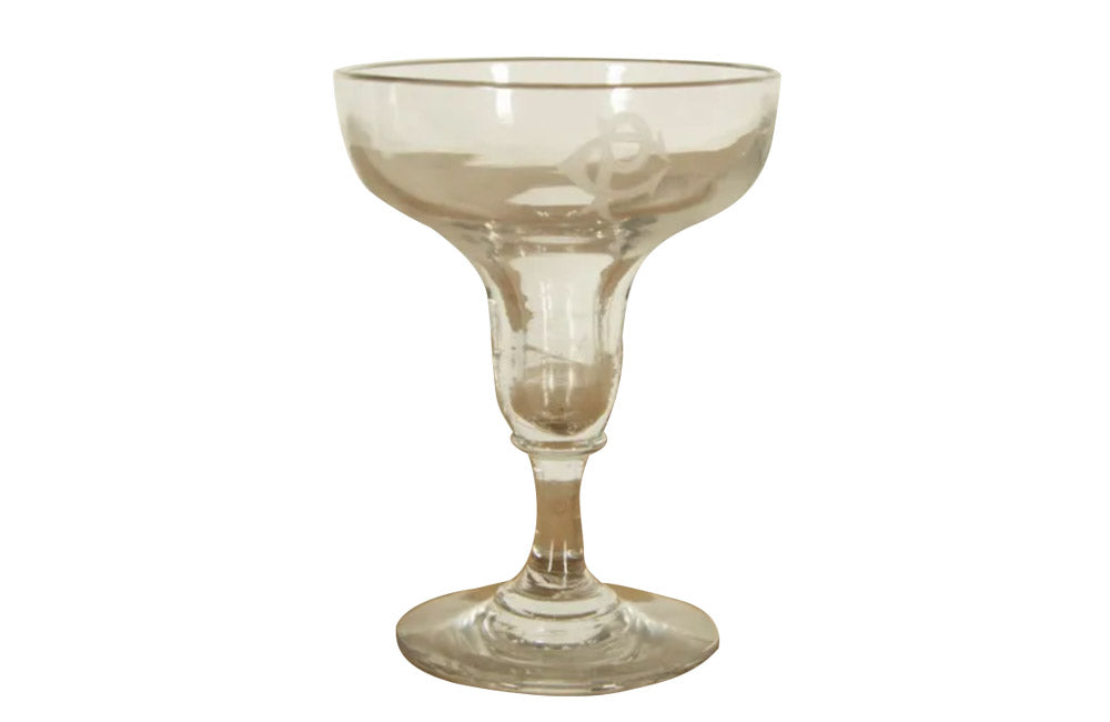 EIGHT HOLLOW STEM CHAMPAGNE COUPES