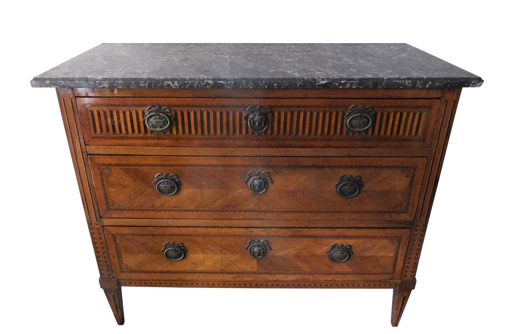 18TH CENTURY MARQUETRY COMMODE