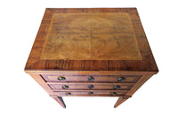 18TH CENTURY PETITE CHEST OF DRAWERS / SIDE TABLE