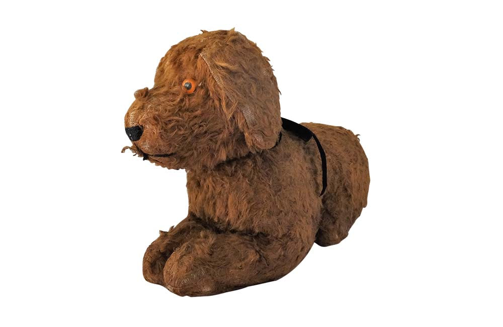 SEATED BROWN FRENCH TOY DOG